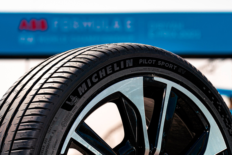 купить шины Michelin Pilot Sport EV Acoustic 245/35 R21 99Y с гарантией