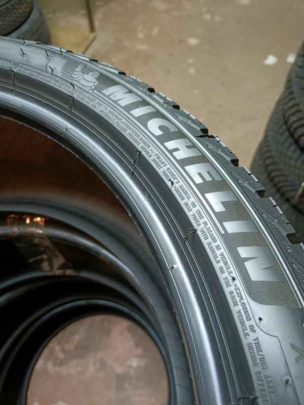 купить шины Michelin X-Ice Snow SUV 285/35 R22 106H XL с гарантией